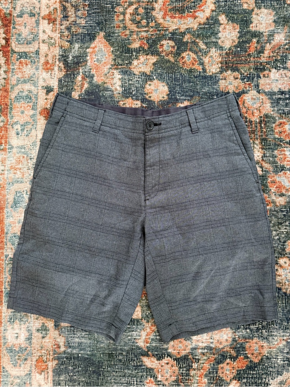 bcg Men's Gray Plaid Flat Front Shorts